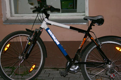 фото Юли - велосипед милиция