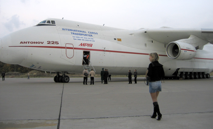 Мрия (Ан-225) - вид на кабину