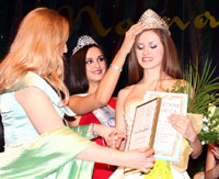 Мисс Татарстан 2005 коронует Мисс Татарстан 2006