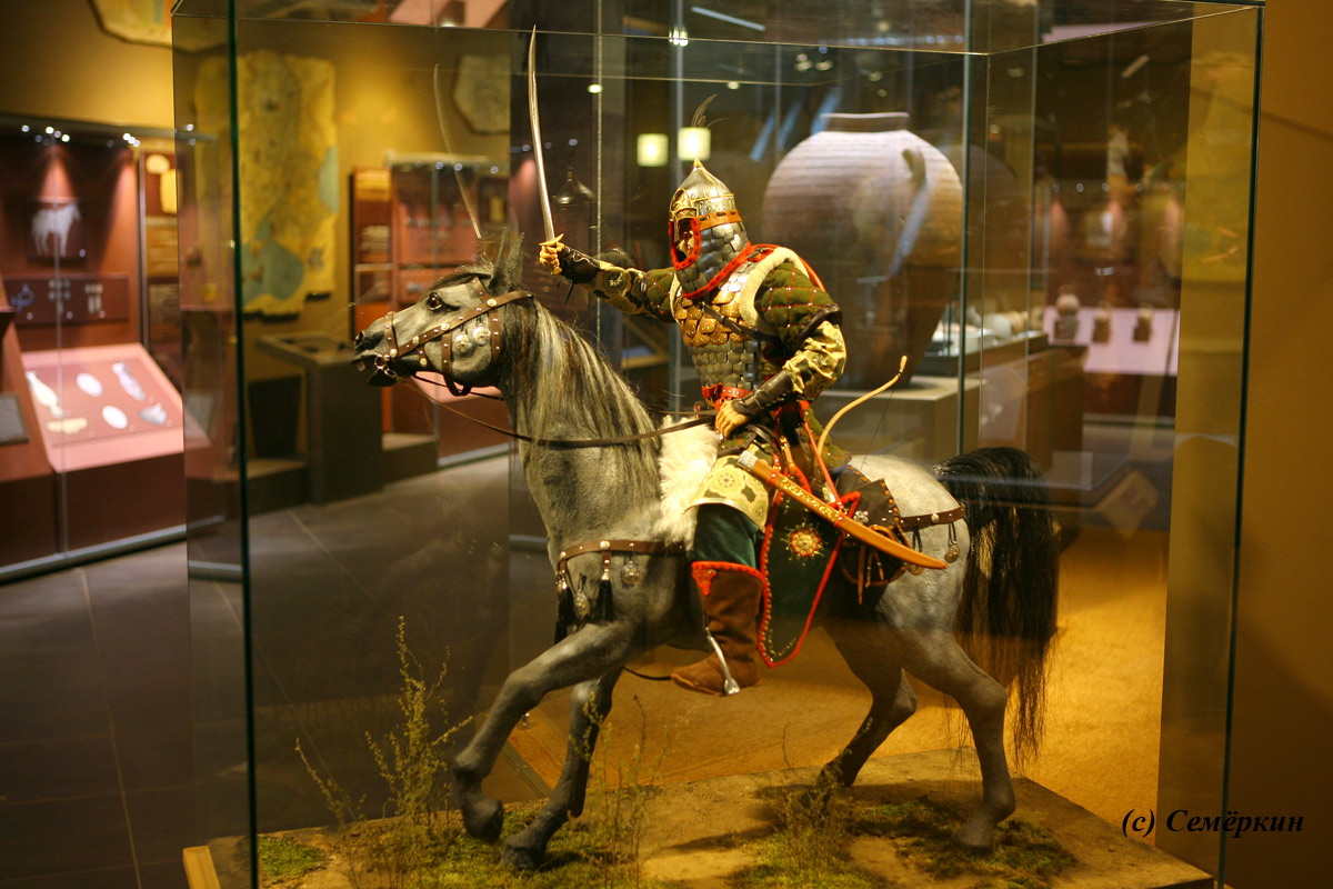 музей Болгара - Воин на коне
