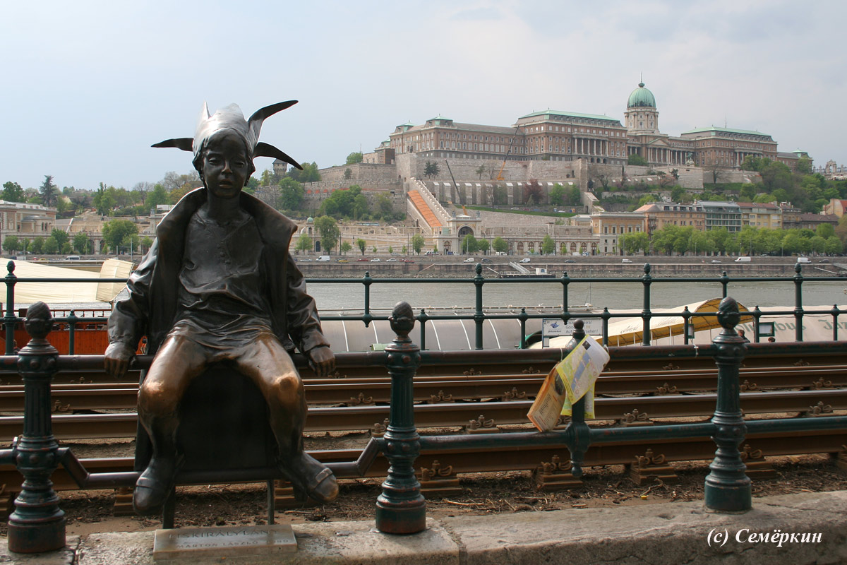 Будапешт - скульптура Маленькая принцесса