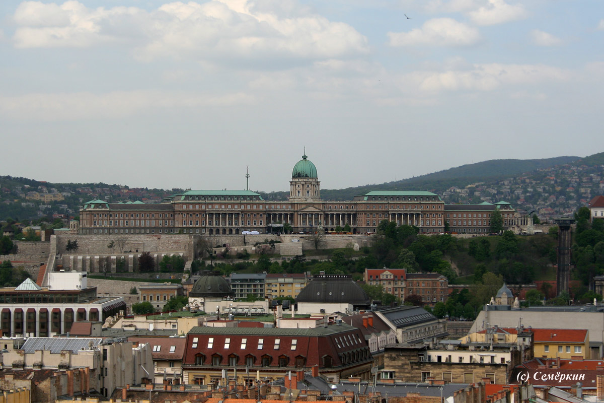 Будапешт - Вид со смотровой площадки базилики святого Иштвана на королевский дворец