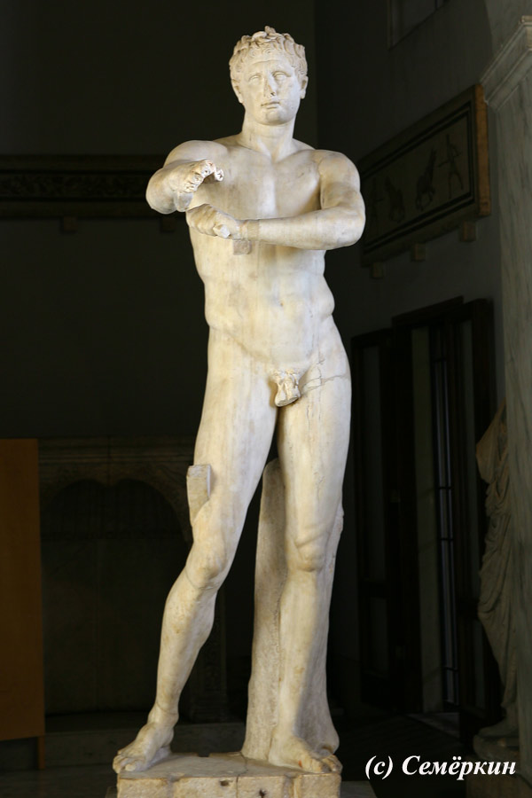Рим - музеи Ватикана - статуя атлета