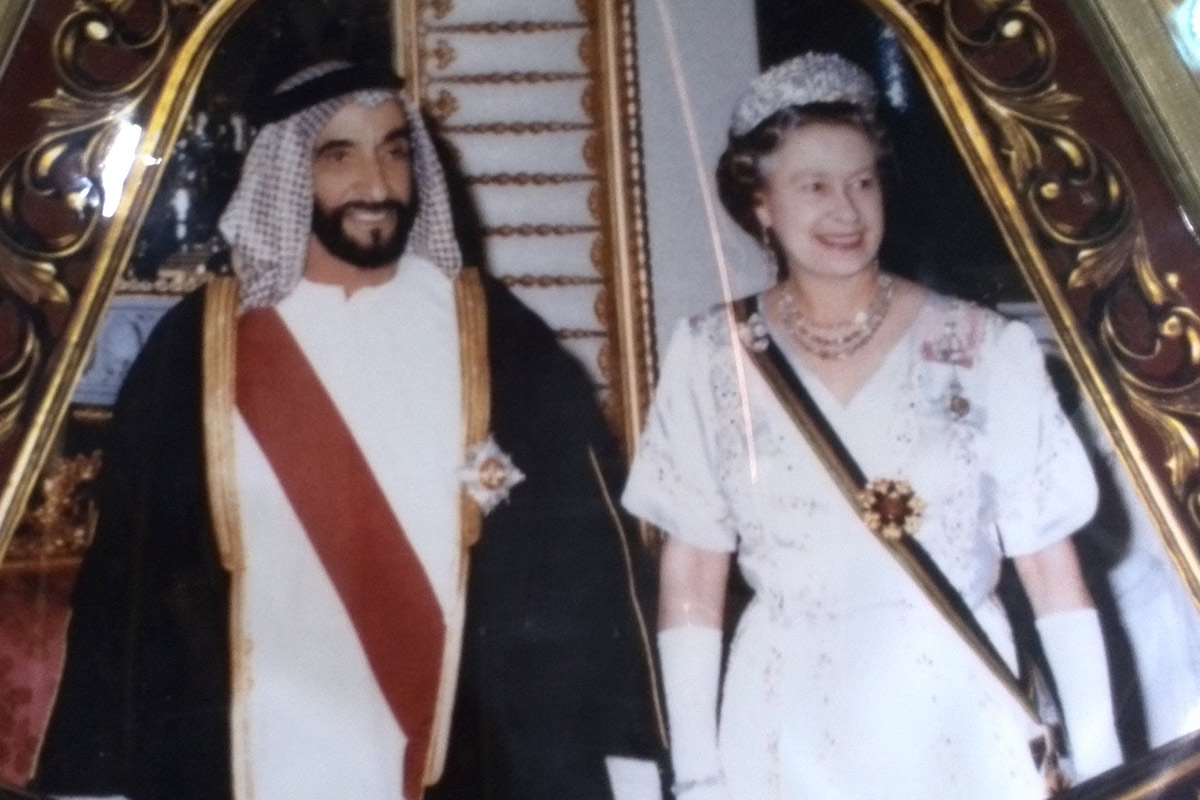 Шейх Зайд с королевой Великобритании Елизаветой II