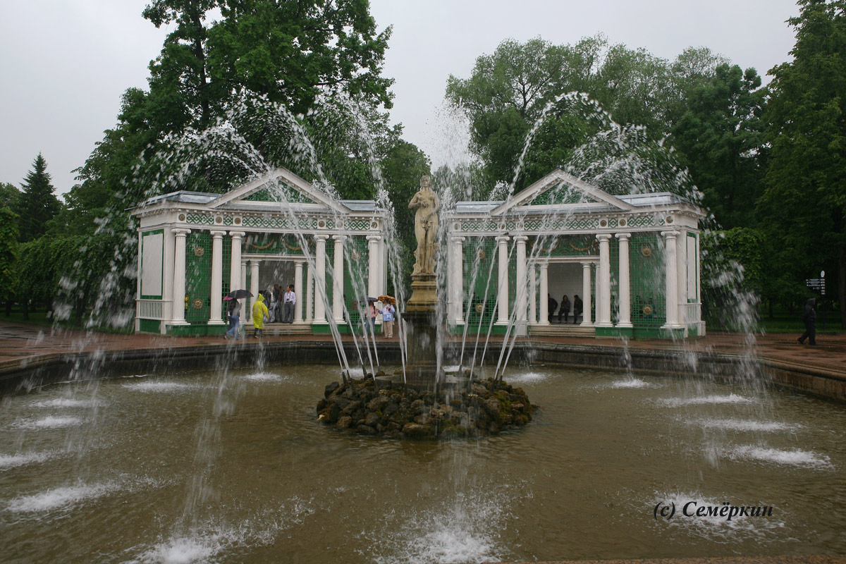 Петергоф - фонтан 