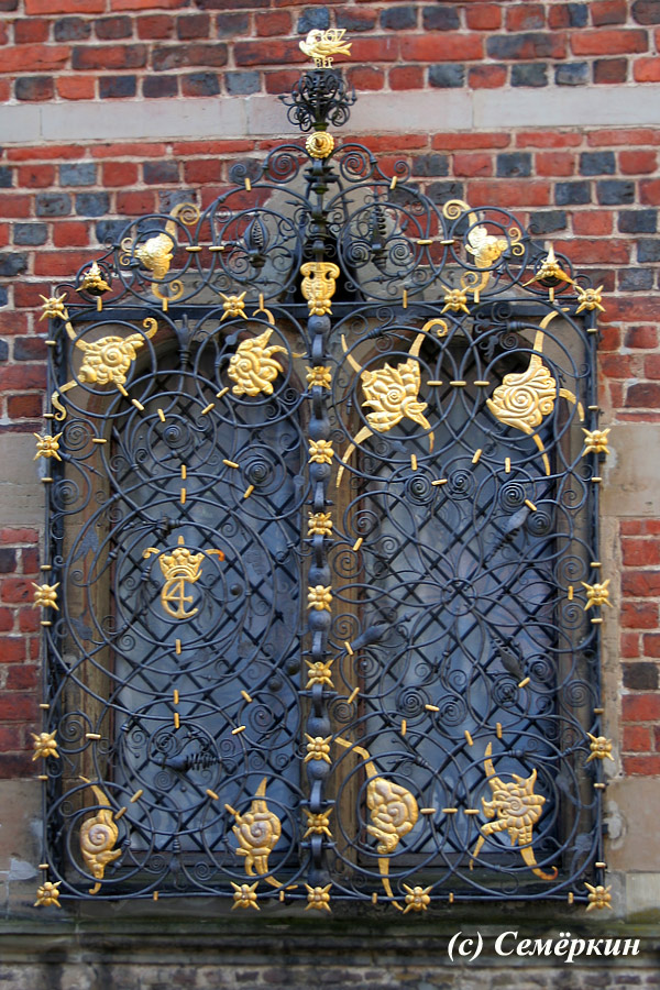 Замок Фредериксборг - окно