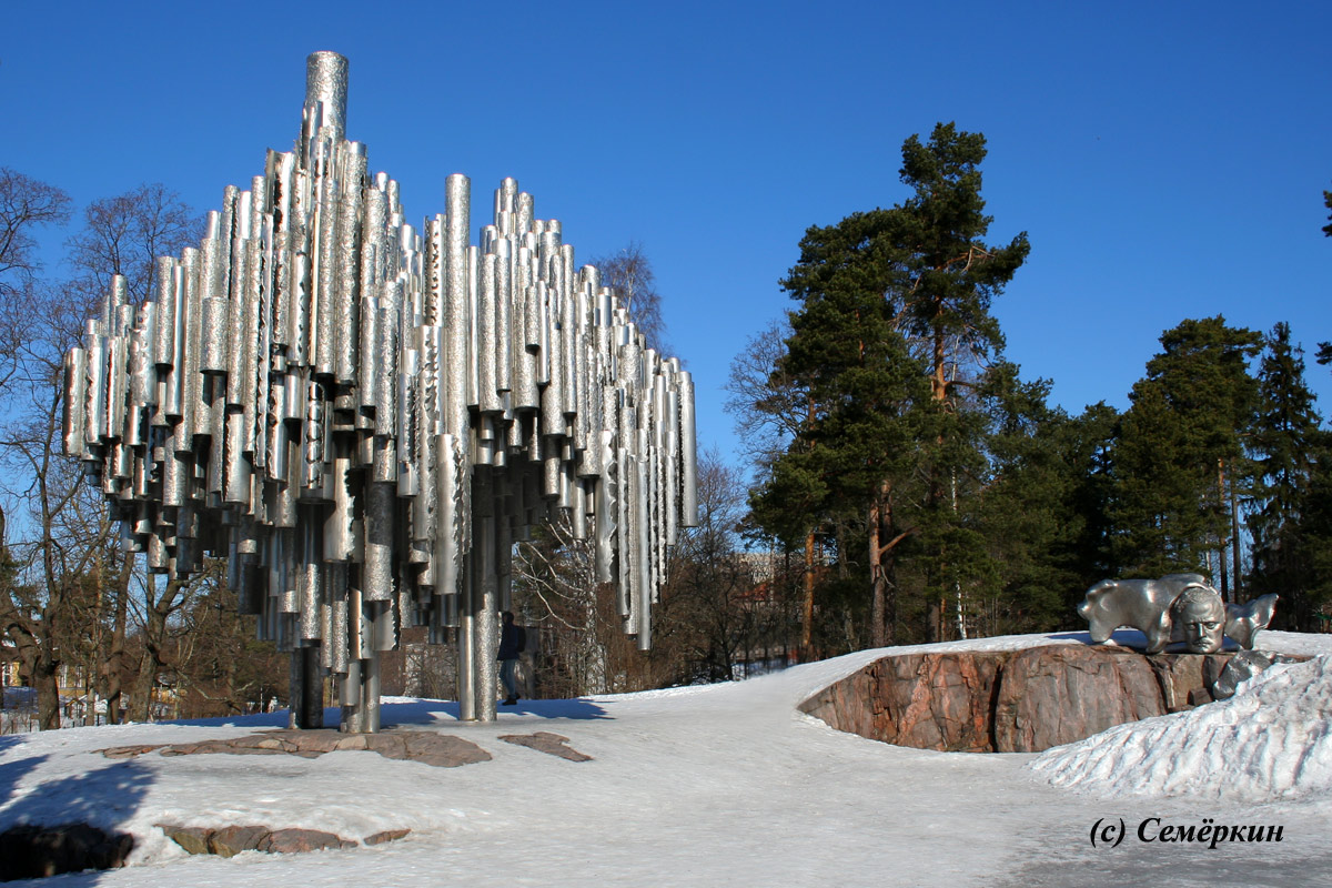 Хельсинки - памятник композитору Сибелиусу