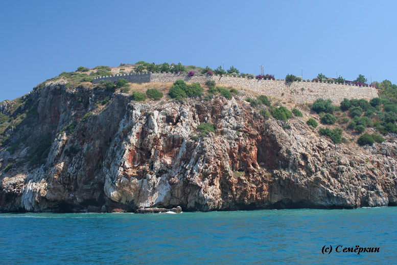 крепость на Средиземном море